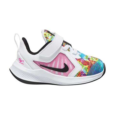 kids Nike sneakers clearance